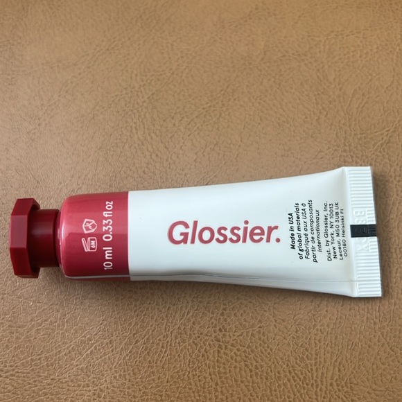 NEW - Glossier Cloud Paint Seamlesss Check Color in Storm - Picture 2 of 5